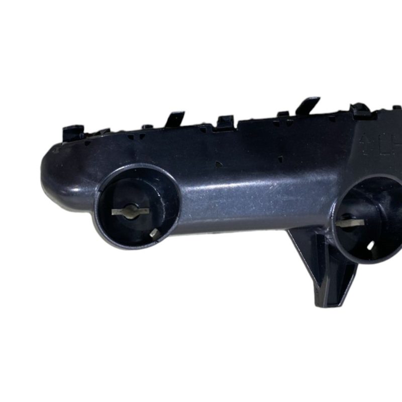 BRACKET DE BUMPER FRONTAL DERECHO NISSAN SENTRA 2020-2020