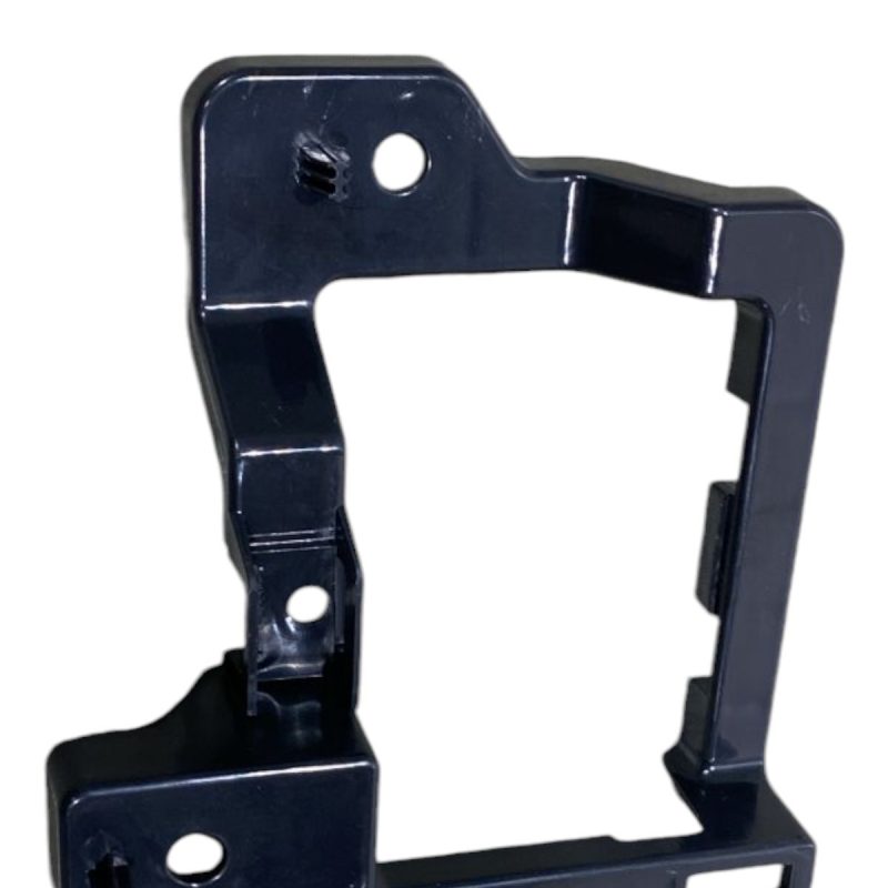 BRACKET DE HALOGENA DERECHO NISSAN ROGUE 2021-2021