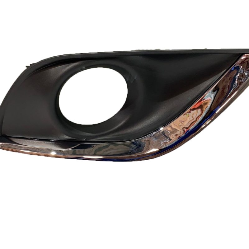 MARCO DE HALOGENA NISSAN VERSA 2015-2019 DERECHO