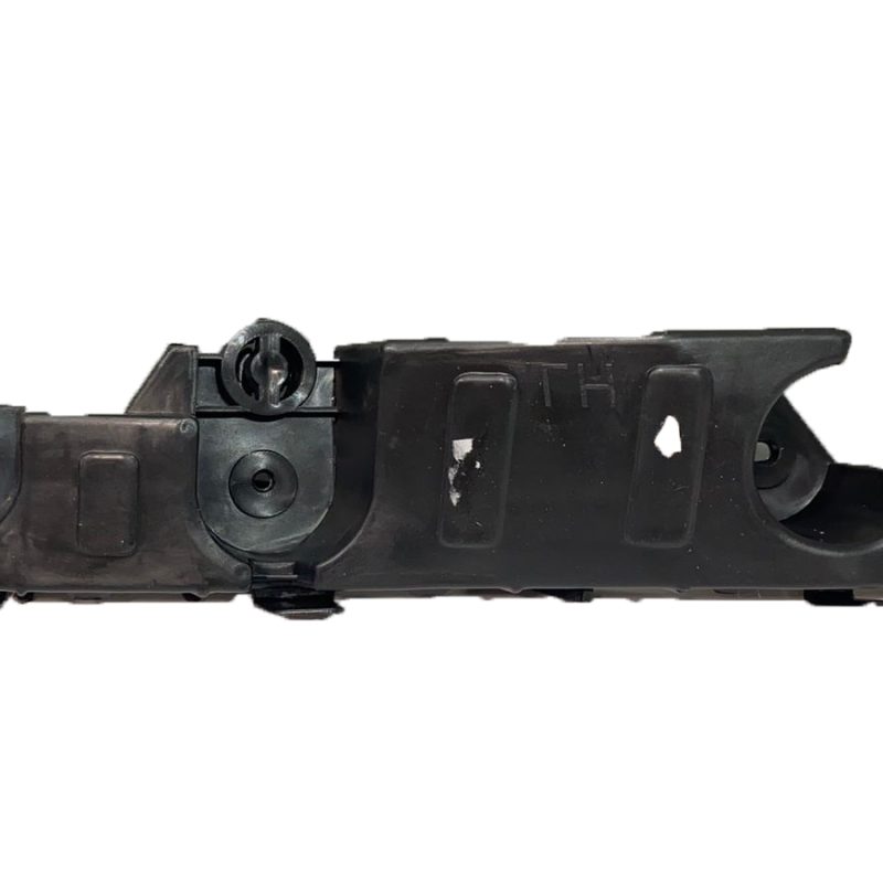 BRACKET DE BUMPER FRONTAL DERECHO CHEVROLET SONIC 2012-2016